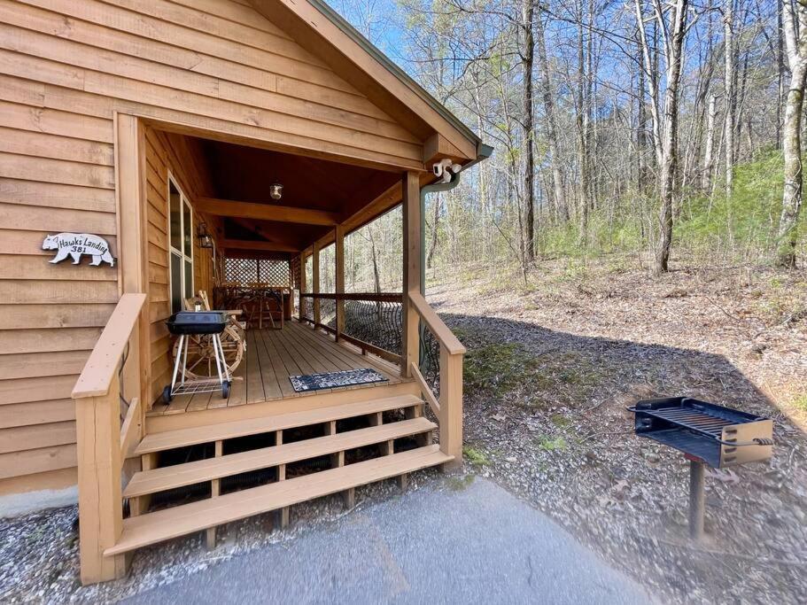 2 Bed Cabin Hot Tub Close To Helen #16 Buitenkant foto