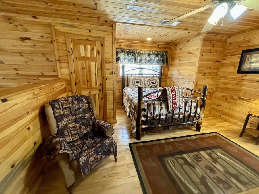 2 Bed Cabin Hot Tub Close To Helen #16 Buitenkant foto